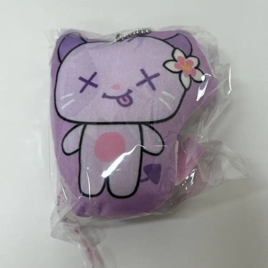 [BUNJANG] Aespa Rella Cushion Keychain / 상하이 SM store 에스파 뤠 쿠션키링
