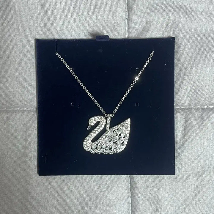 [BUNJANG] Swarovski Swan Motif Necklace / 스와로브스키 목걸이
