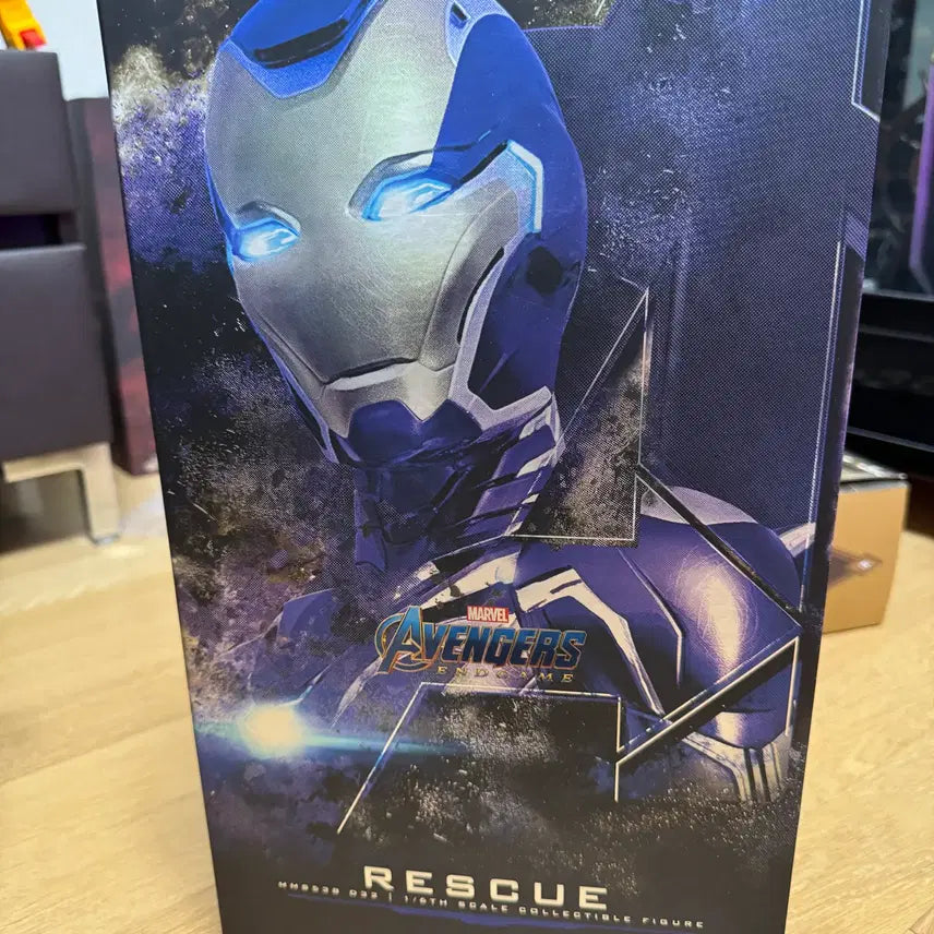 [BUNJANG] Hot Toys Rescue Toned Down Version Action Figure / 핫토이 레스큐 톤다운 팝니다