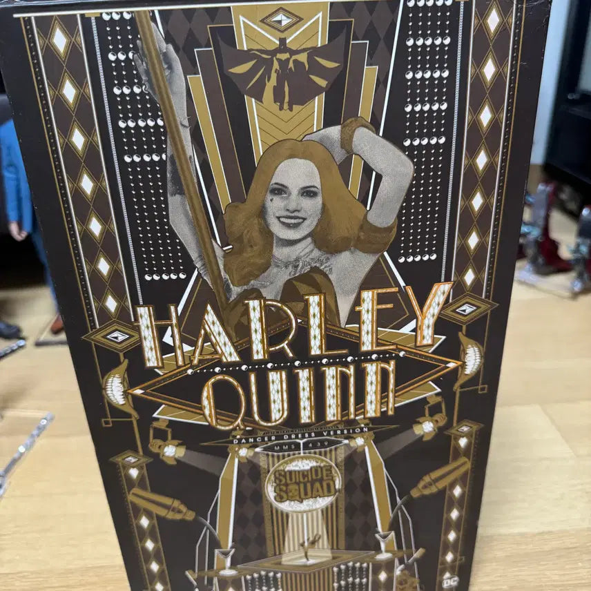 [BUNJANG] Hot Toys Harley Quinn Dress Version Figure / 핫토이 할리퀸 댄스(드레스) 버젼 합니다
