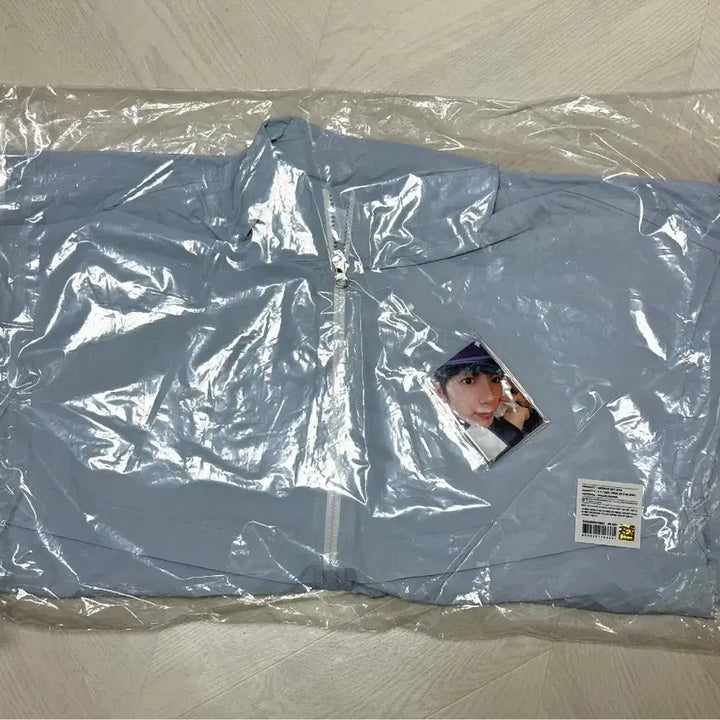 [BUNJANG] NCT-WISH Ryo Anorak Set Photocard (Sealed) / [미개봉] 엔시티위시 아노락 세트 (료) Ryo