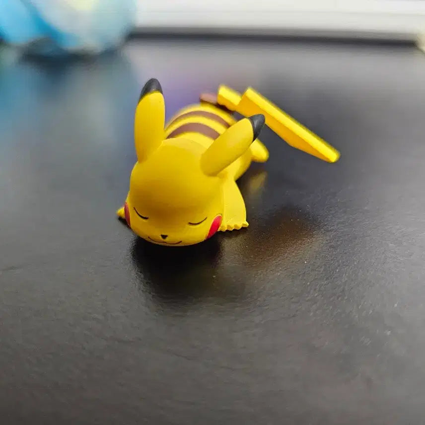 [BUNJANG] Pokemon Sleeping Figure + Stickers (Pikachu, Bulbasaur, Rockruff, Cutiefly) / 포켓몬 잠자는 잠꾸러기 피규어 + 스티커  피카츄 이상해씨 암멍이 누리공