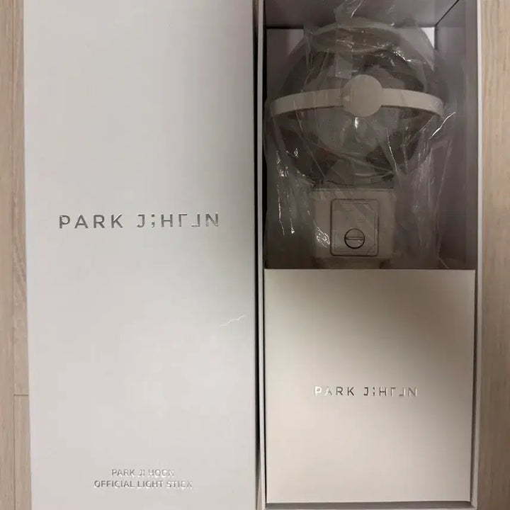 [BUNJANG] Park Jihoon Lightstick Stand Photocard / 박지훈 응원봉 뽑봉 새상품 + 포카