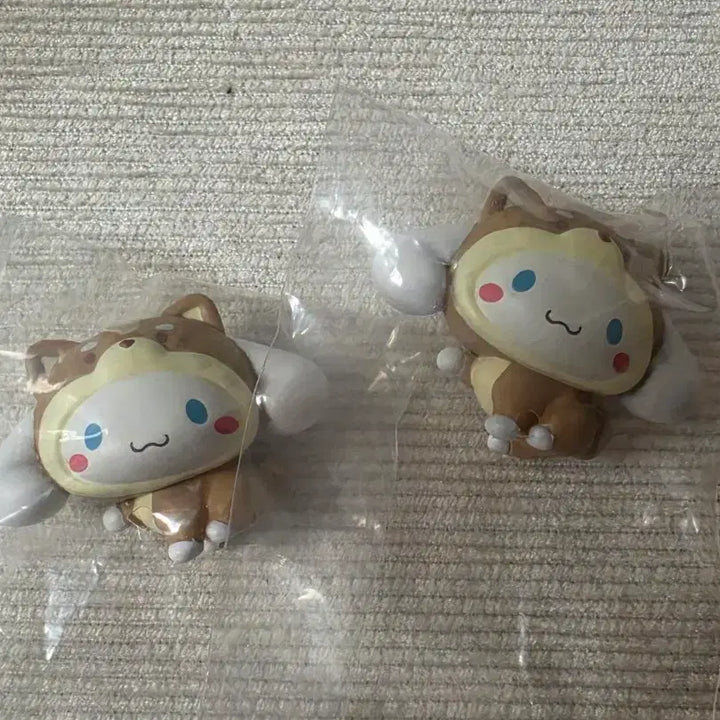 [BUNJANG] Sanrio "Ko-inu Inu Daikaishin" Series Figure Gacha (Cinnamoroll) / [판매] 산리오 코이누이누 대행진 피규어 가챠