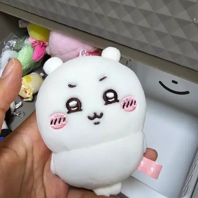 [BUNJANG] Official Chiikawa Pouty Plush Keychain / 정품)우쭐 치이카와 인형 키링 굿즈
