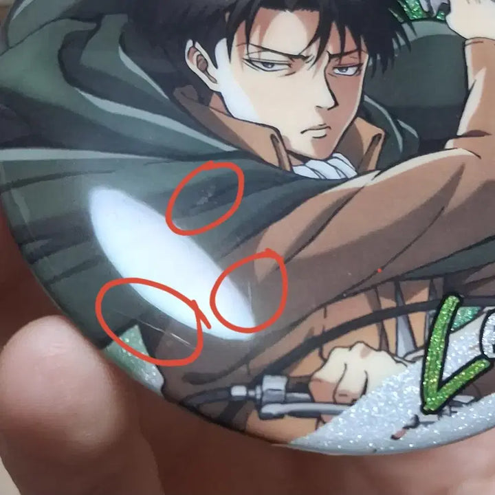 [BUNJANG] Levi Badge / 리바이 뱃지 팝니다(급처)+(작은 하자)