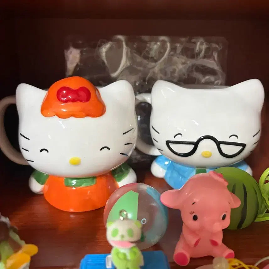 [BUNJANG] Vintage Sanrio Happy Meal Kitty Mom &amp; Dad Mug Set / 고전 산리오 해피밀 키티 엄마 아빠 머그컵 세트