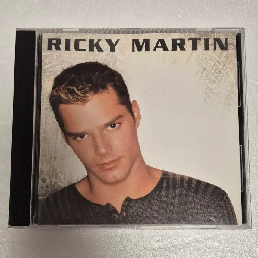 [BUNJANG] Ricky Martin CD Album / 리키 마틴 Ricky Martin CD 음반