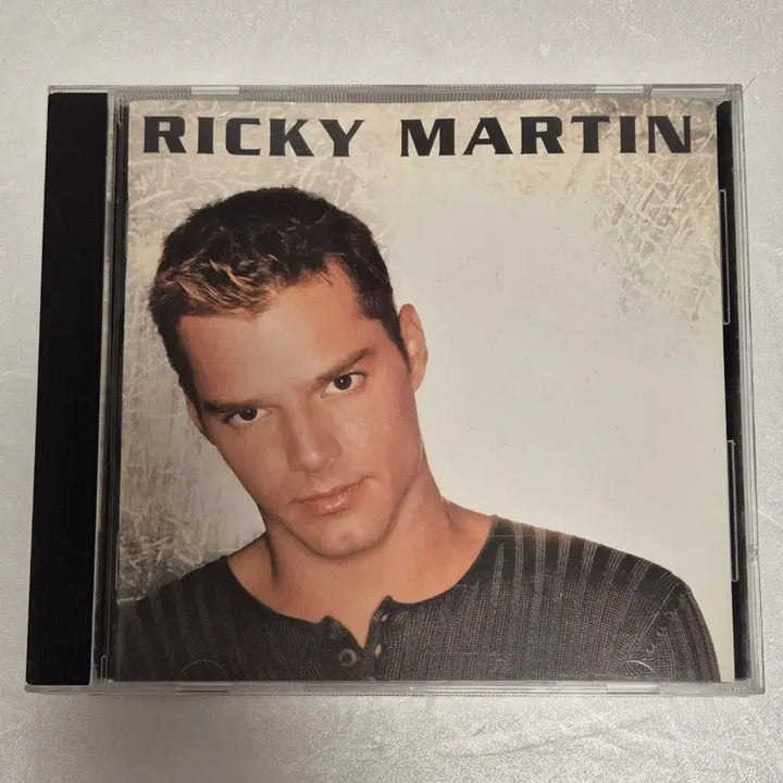 [BUNJANG] Ricky Martin CD Album / 리키 마틴 Ricky Martin CD 음반