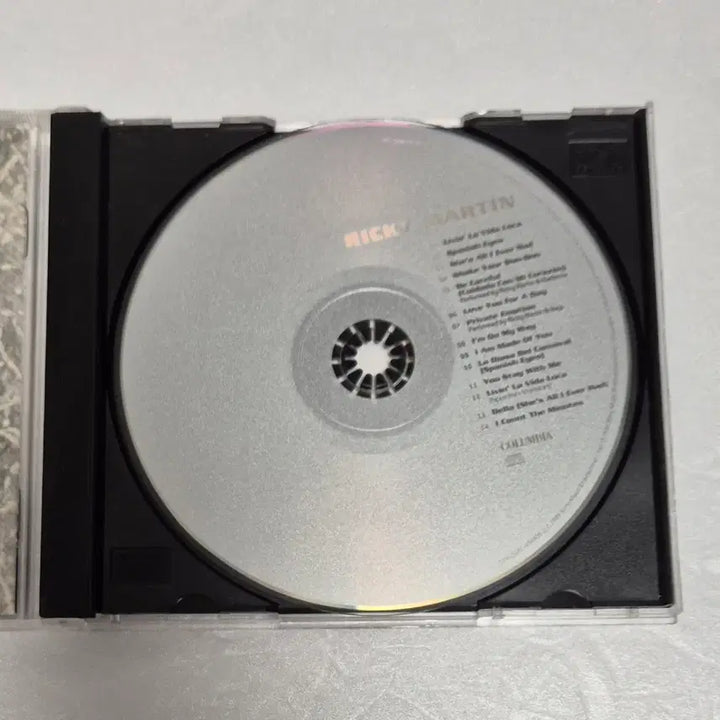 [BUNJANG] Ricky Martin CD Album / 리키 마틴 Ricky Martin CD 음반