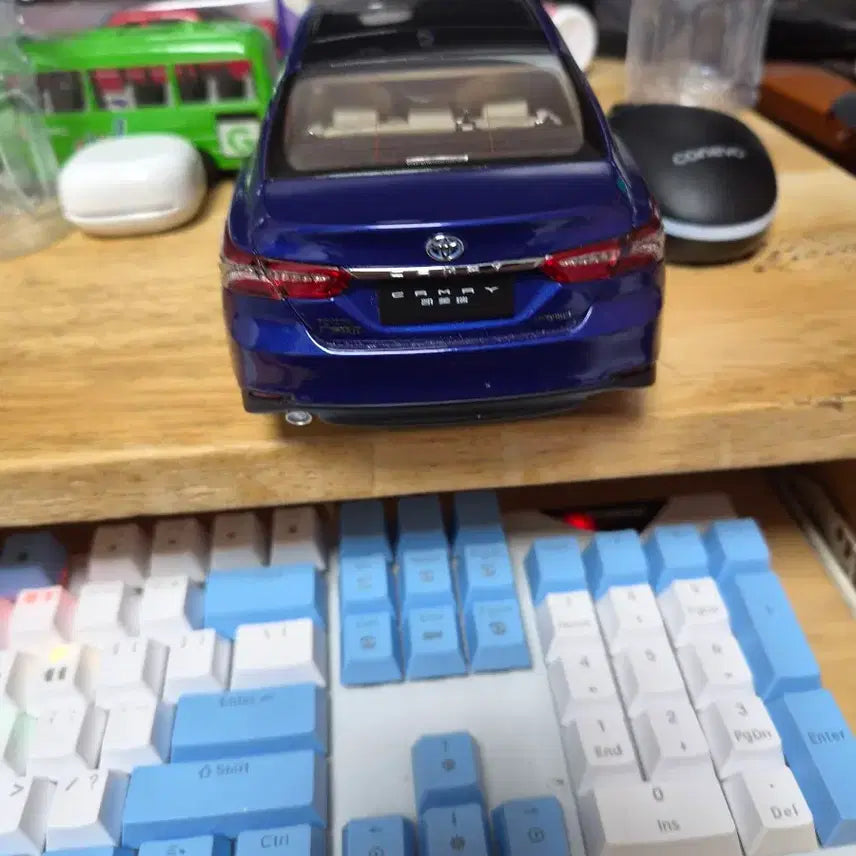 [BUNJANG] Toyota Camry Diecast Model - Blue / 캠리 모형차
