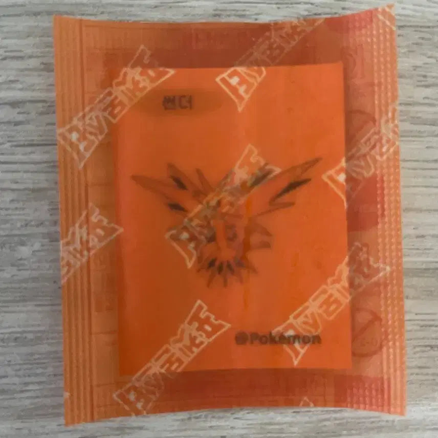 [BUNJANG] Pokemon Bread Sticker - Zapdos / 포켓몬 빵 띠부씰 썬더