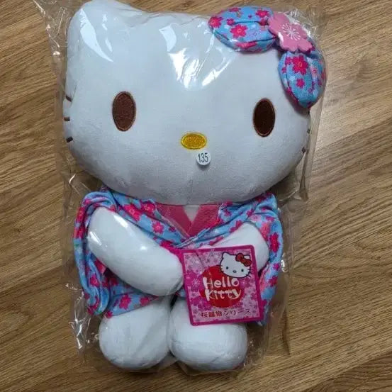 [BUNJANG] Hello Kitty Yukata Plush New / 헬로키티 유카타 인형 새상품