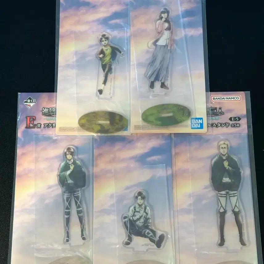 [BUNJANG] Attack on Titan Ichiban Kuji E Prize Acrylic Stand Set (Bundle) / 일괄)진격의 거인 제일복권 이치방쿠지 E상 아크릴스탠드