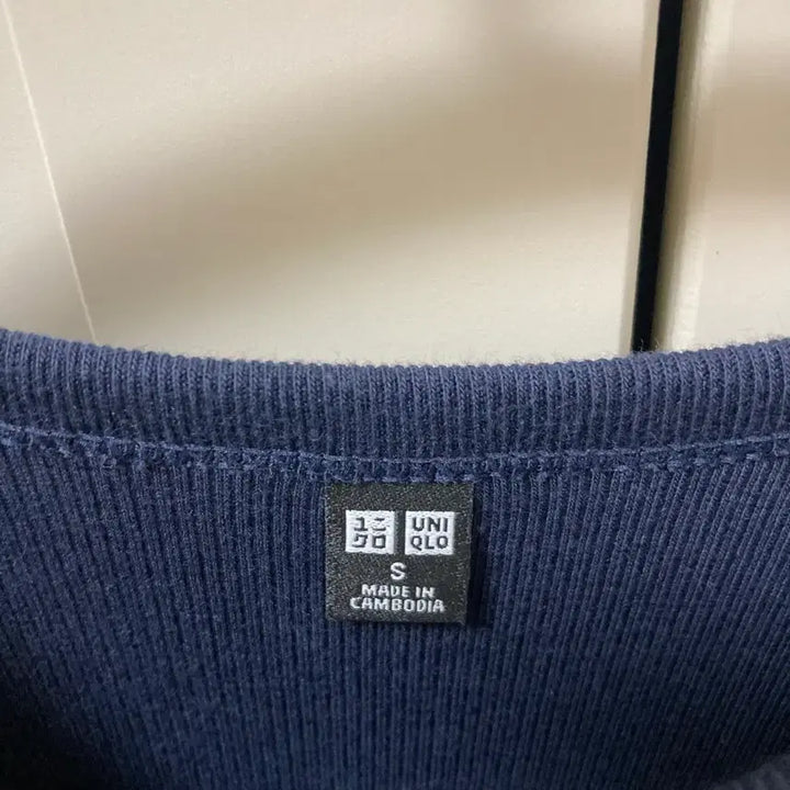 [BUNJANG] Uniqlo Soft Rib Long Sleeve T-Shirt Navy / 유니클로 소프트립T 네이비