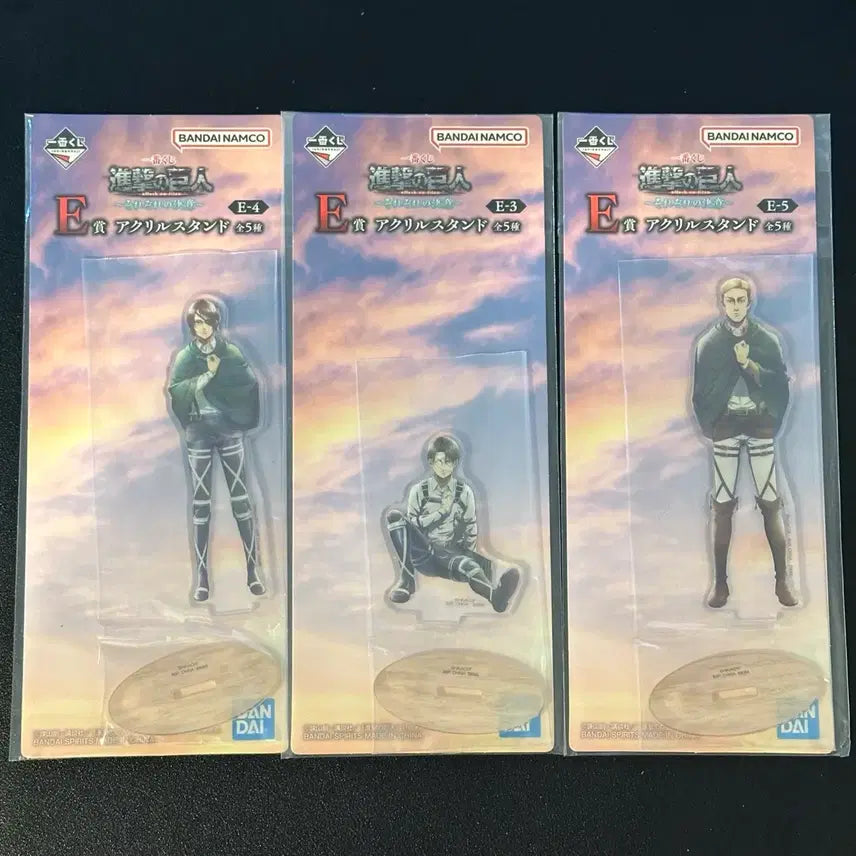 [BUNJANG] Attack on Titan Ichiban Kuji E Prize Acrylic Stand Set (Levi, Hange, Erwin) Bundle Set / 일괄)진격의 거인 제일복권 이치방쿠지 E상 리바이 한지 엘빈 아크릴스탠드