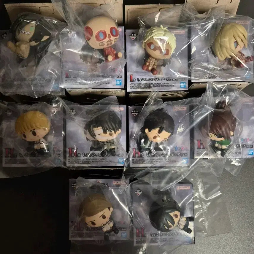 [BUNJANG] Attack on Titan Ichiban Kuji Figure Set / 주말만)쿠지 제일복권 진격의 거인 각자의 결의 h상 i상 초코노코 풀세트