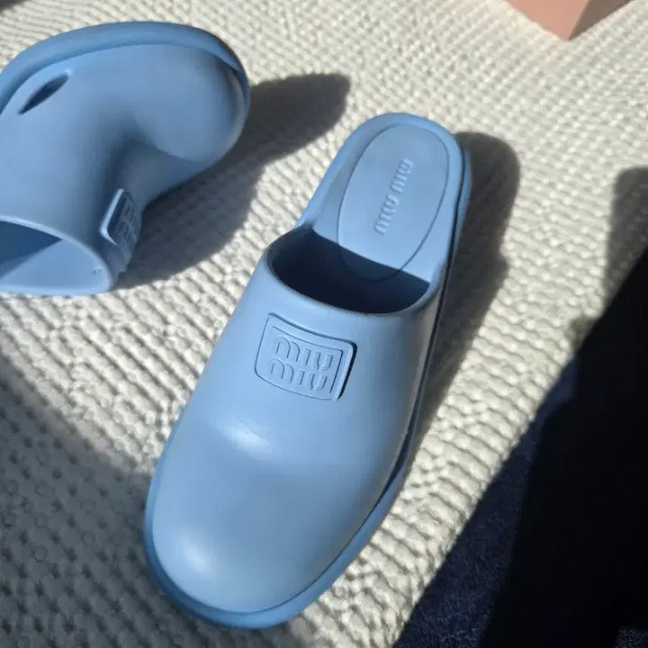 [BUNJANG] Miu Miu Rubber Mules Size 36 / 미우미우 러버 뮬 36사이즈