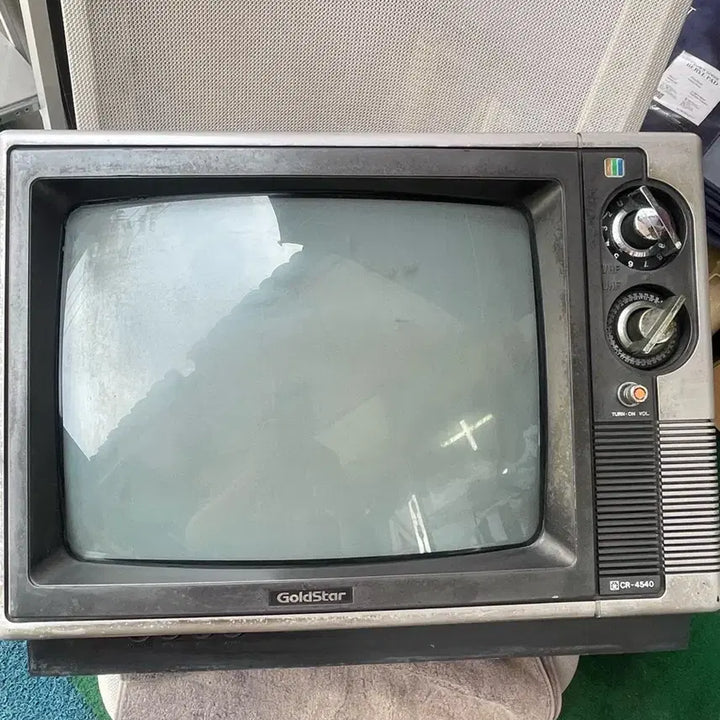 [BUNJANG] Goldstar Vintage Television (1988 Olympic Edition, CR-4540 Model) / 골드스타 빈티지 텔레비전 (88생산/올림픽에디션)