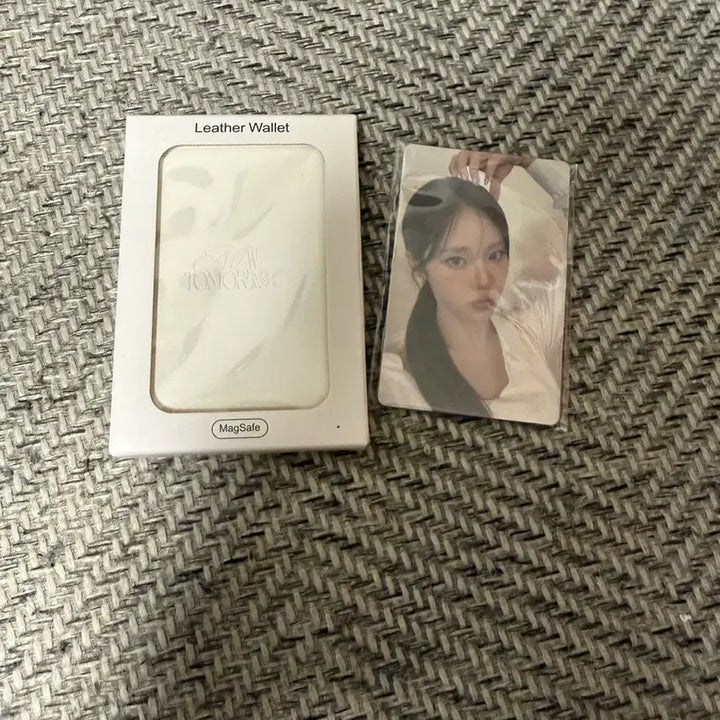 [BUNJANG] fromis_9 MagSafe Wallet + Photocard Set / 프로미스나인 콘서트 맥세이프지갑+포토카드+앵콘 vip 특전