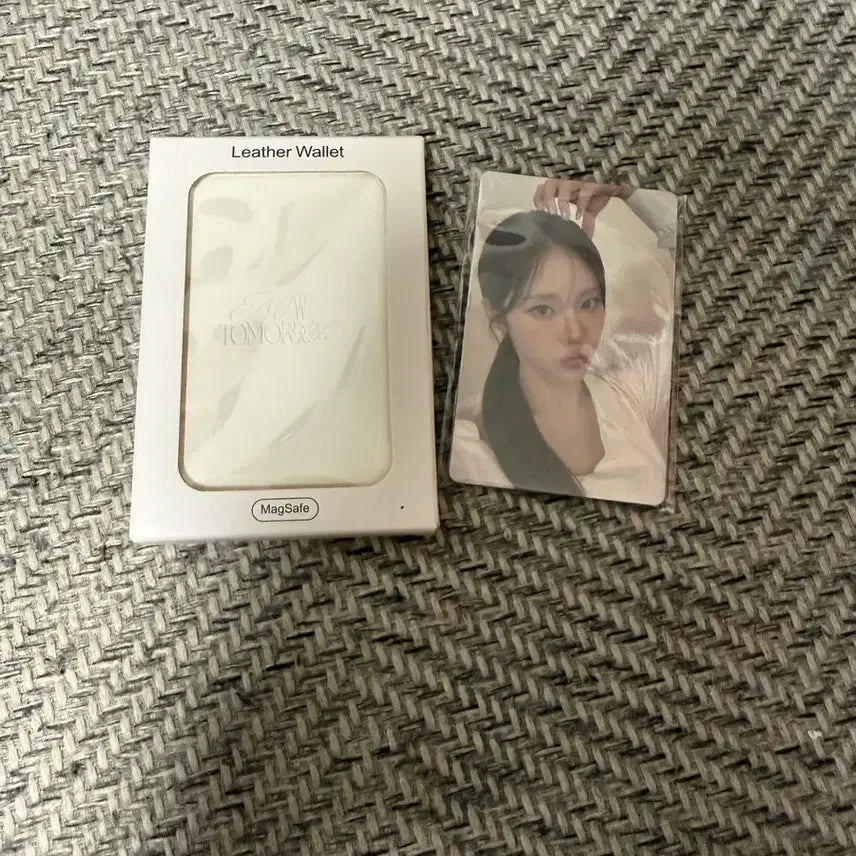 [BUNJANG] fromis_9 MagSafe Wallet + Photocard Set / 프로미스나인 콘서트 맥세이프지갑+포토카드+앵콘 vip 특전