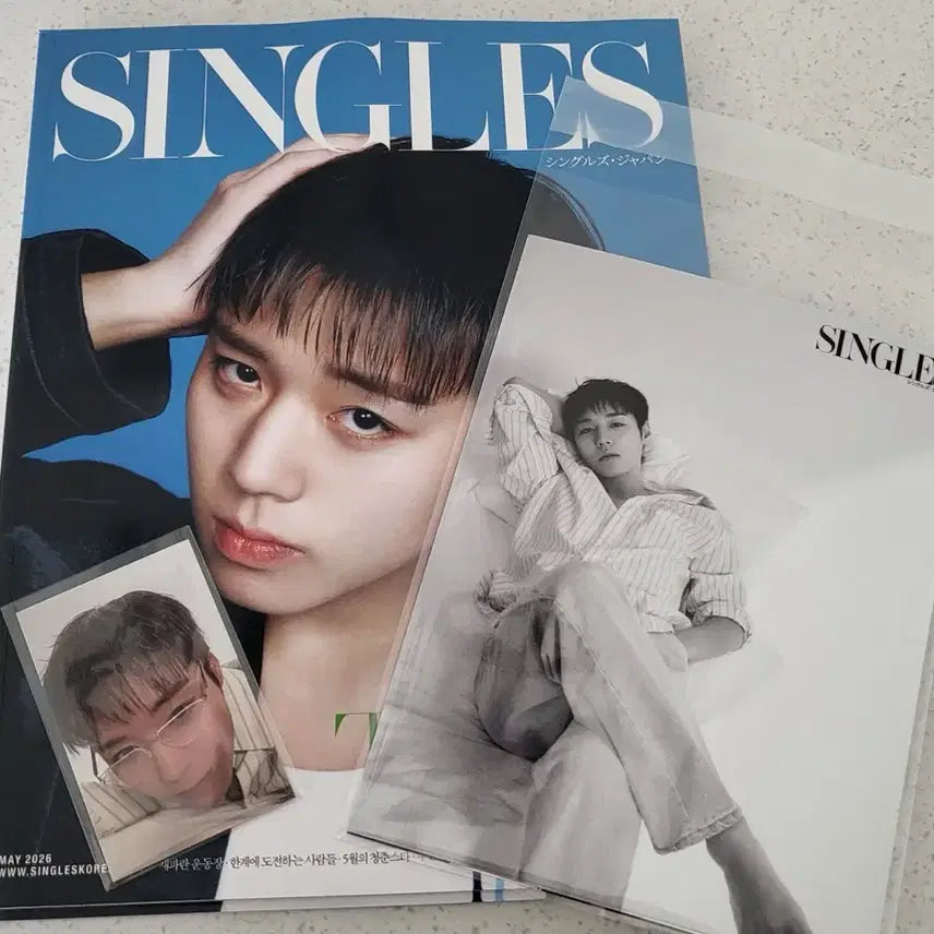 [BUNJANG] Park Ji Hoon Singles Japan Glasses Photocard / 박지훈 싱글즈 재팬 안경포카
