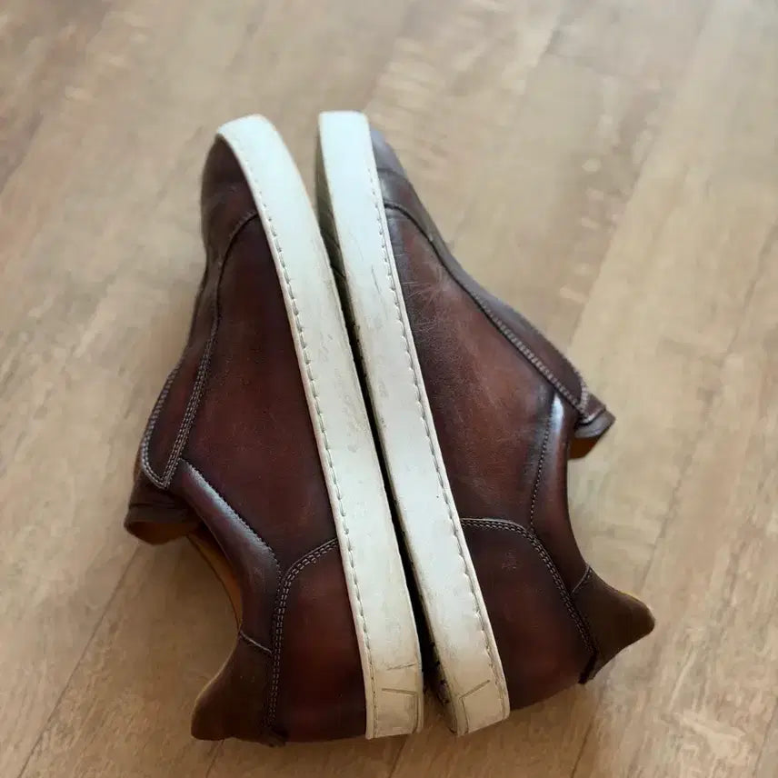 [BUNJANG] Magnanni Slip-On Sneakers / [42.5/9.5] Magnanni 슬립 온 스니커즈