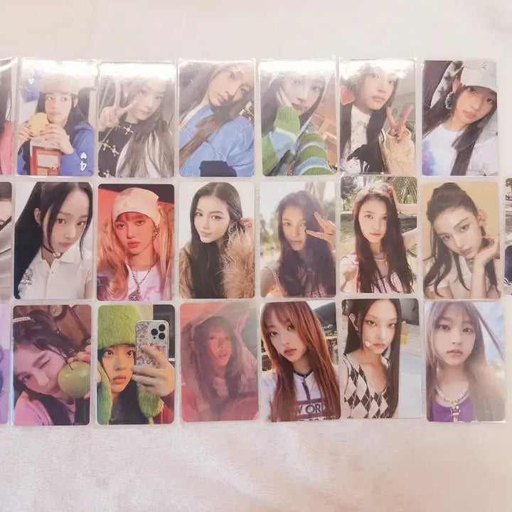 [BUNJANG] NewJeans Photocard Bundle Set (22 pcs) / 뉴진스 포카 22장 일괄 양도