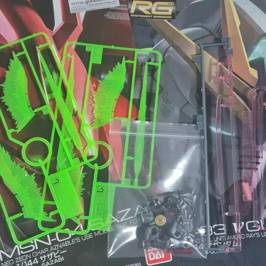 [SOLD OUT] rg 사자비 스페셜코팅+뉴 건담 티타늄피니쉬 조립품 일괄