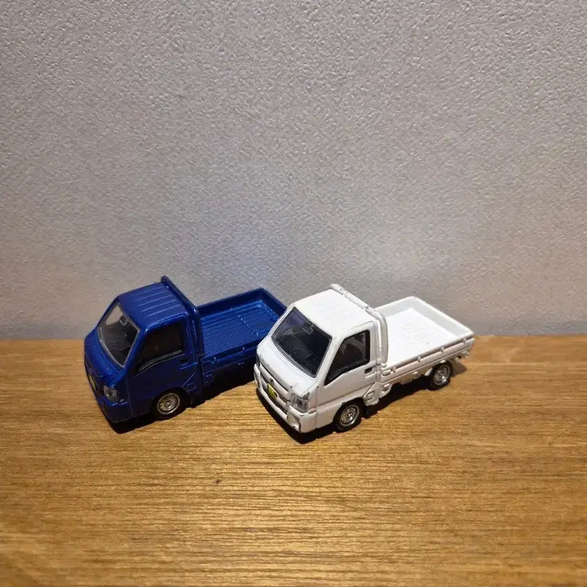 [BUNJANG] Tomica Subaru Sambar Truck Set (2 Variations) / 토미카 스바루 삼바 트럭2종