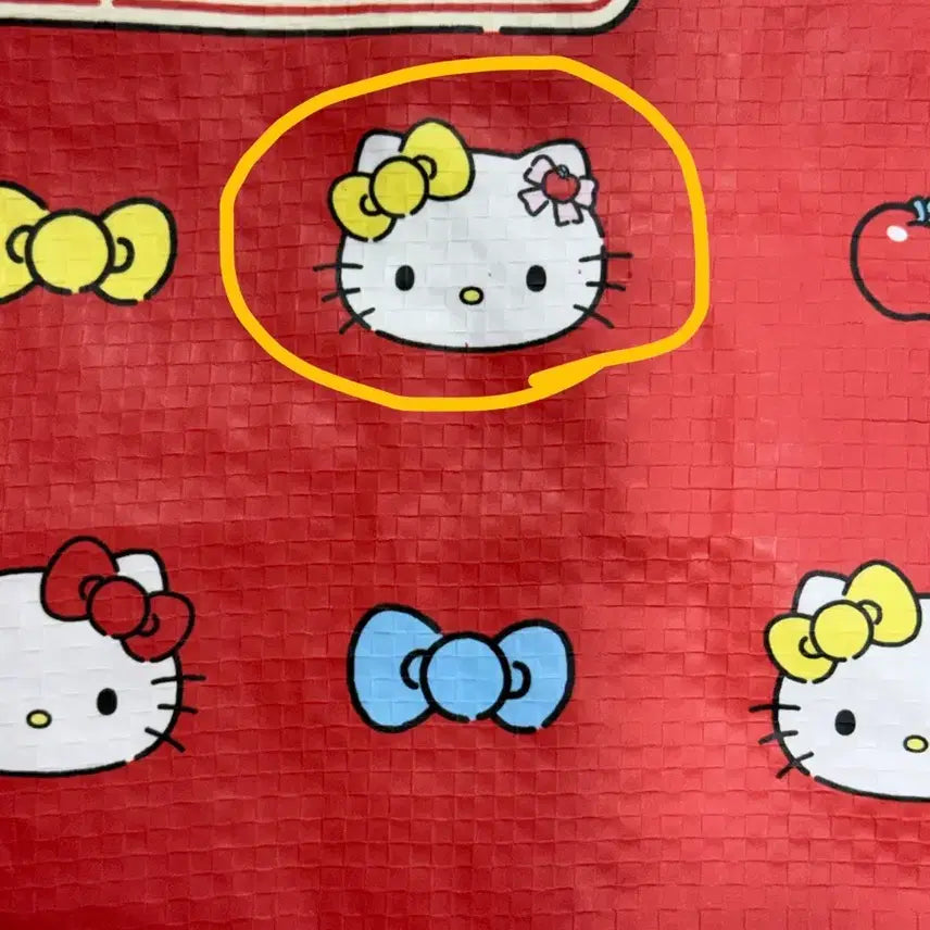 [BUNJANG] Hello Kitty Apple Cafe Reusable Bag / 헬로키티 애플카페 리유저블백