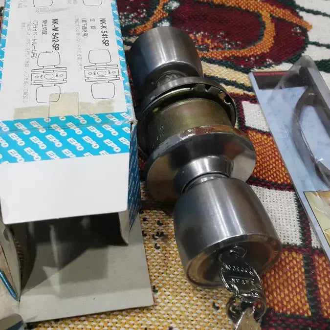 [BUNJANG] Japanese Car Interior Searchlight and Assorted Metal Parts Bundle / 일제 자동차 실내용 서치와 잡철물 일괄
