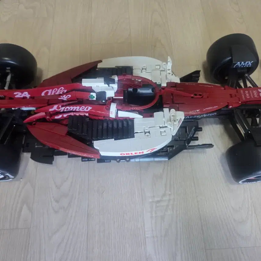 [BUNJANG] CADA Alfa Romeo F1 Racing Car Model 1/8 / 카다 알파로메오 f1 차량 1/8