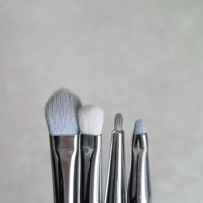 [BUNJANG] Fillimilli Shining Kitty Pro Eye Palette Brush Set / 필리밀리 샤이닝키티 프로 아이 팔레트 브러쉬 세트