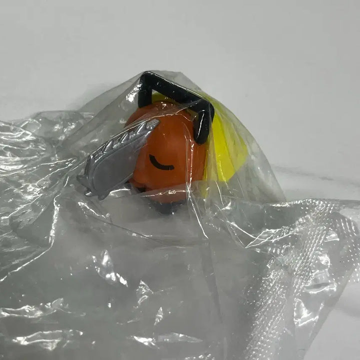 [BUNJANG] Chainsaw Man Denji Head Pochita Figure (New) / 체인소맨 덴지 헤드 피규어 포치타 피규어 (새상품)