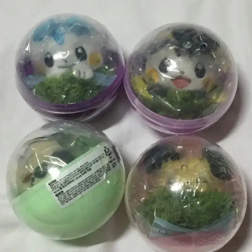 [BUNJANG] Pokemon 30th Anniversary Ditto Playground Hairpin Gacha / 포켓몬 30주년 메타몽 놀이터 헤어핀 가챠 파치리스 따라큐 에몽가 피츄