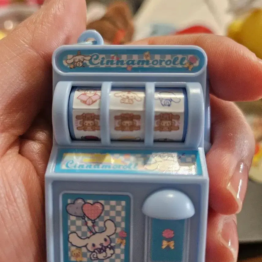 [BUNJANG] Cinnamoroll Roulette Keychain / 새제품) 시나모롤 룰렛 키링