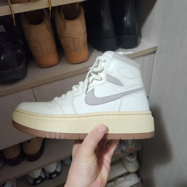 [BUNJANG] Nike Jordan 1 Elevate High Beige Women&