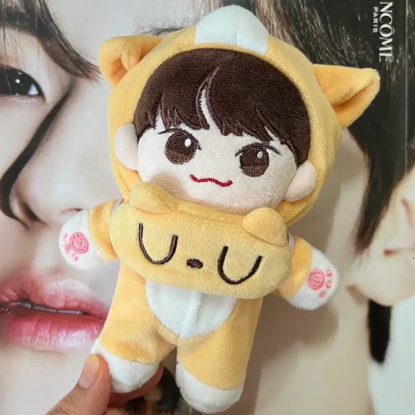 [BUNJANG] Hwang Minhyun 15cm Doll Hwangmongi / 황민현 15cm 인형 황몽이 워너원 뉴이스트 민현