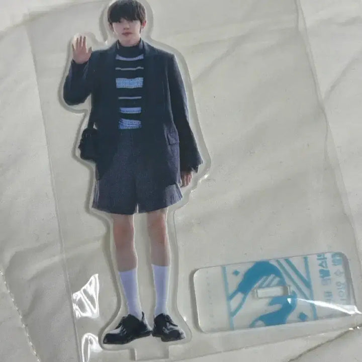 [BUNJANG] TXT Yeonjun Full Body Acrylic Stand / 투바투 연준 전신 아크릴 스탠드