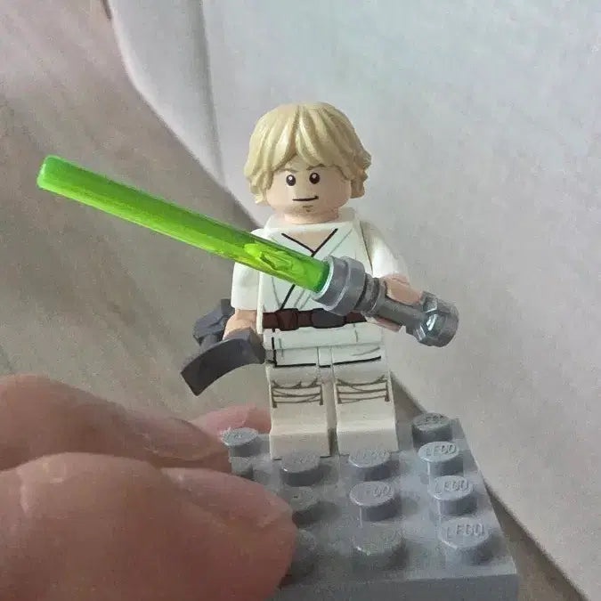 [BUNJANG] LEGO Star Wars Luke Skywalker Minifigure / 레고 스타워즈 루크 스카이워커 미니피겨
