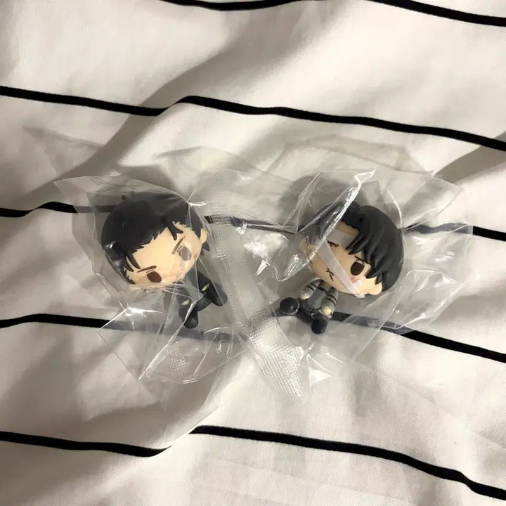 [BUNJANG] Attack on Titan Ichiban Kuji Chocokono Figure Set (Eren &amp; Levi) / 진격의 거인 쿠지 제일복권 h상 에렌 리바이 초코노코 일괄