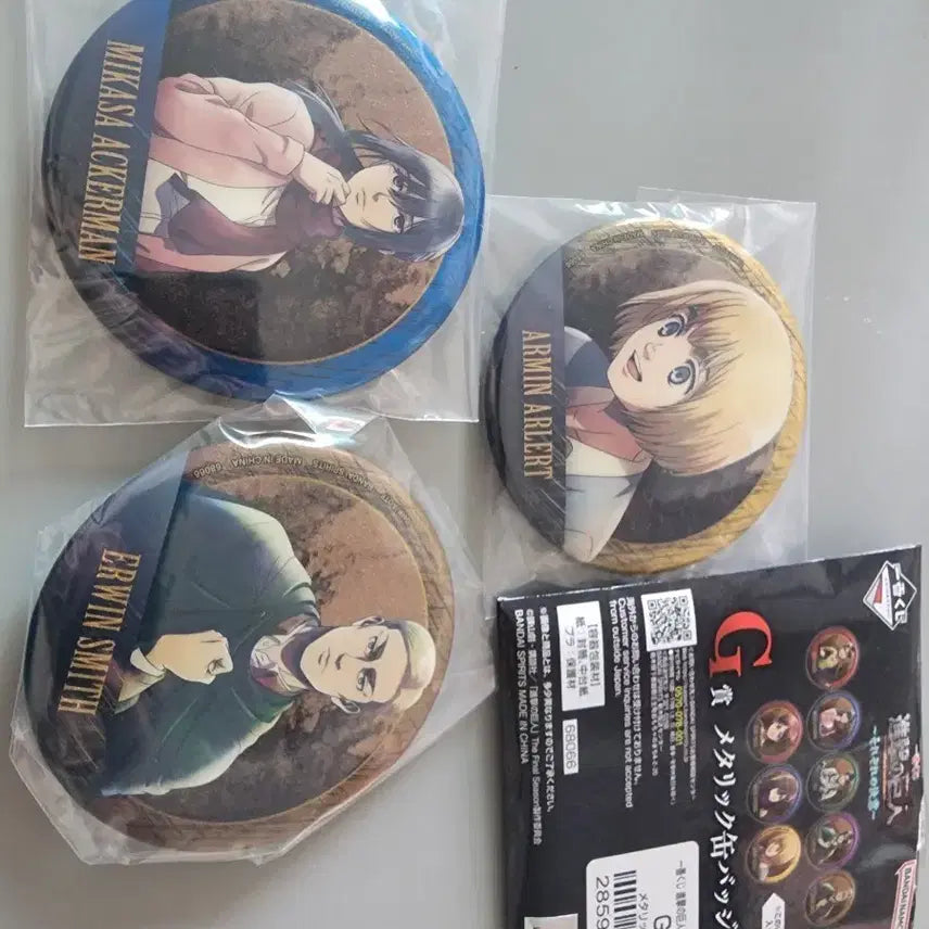 [BUNJANG] Attack on Titan Can Badge Set Mikasa / Erwin / Armin / 진격의 거인 제일복권 캔뱃지 미카사/엘빈/아르민