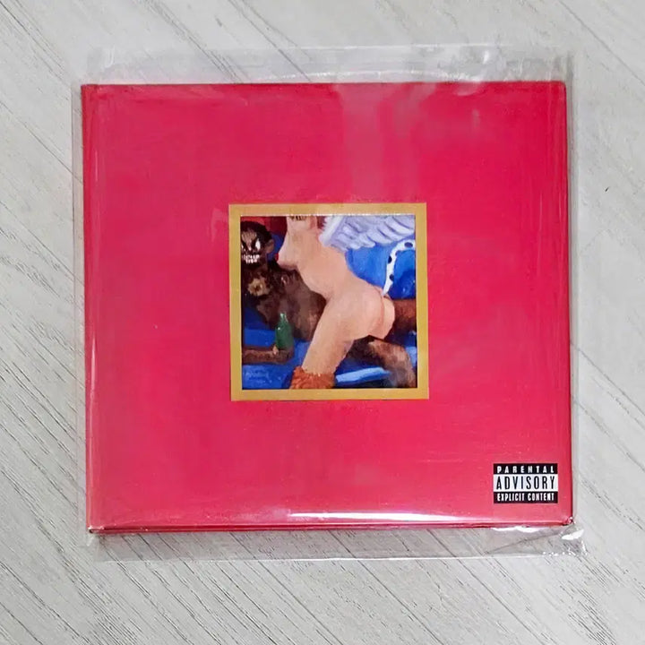 [BUNJANG] Kanye West MBDTF Deluxe Japanese Edition CD+DVD / Kanye West - MBDTF 디럭스 일본반 CD+DVD