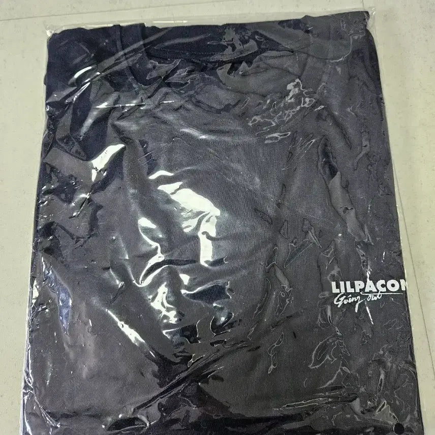 [BUNJANG] Lilpa Concert Half-Sleeve T-Shirt (Sealed) / 미개봉 릴파콘  반팔 티셔츠