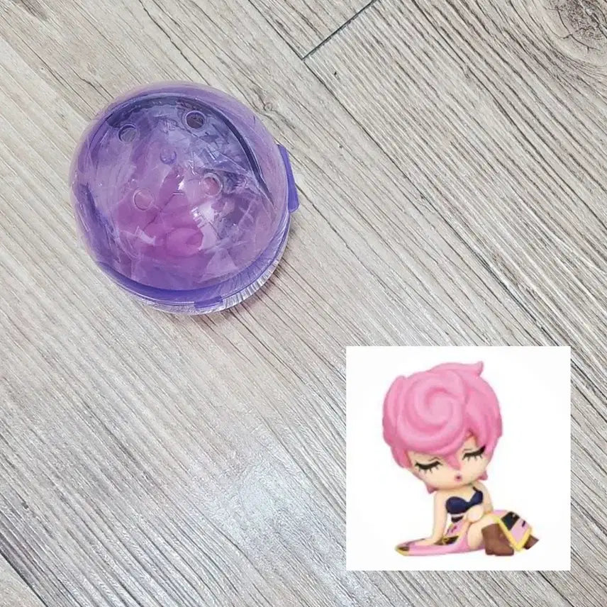 [BUNJANG] Trish Una Shoulder Tackle Gacha Mini Figure / 죠죠의 기묘한 모험 5부 트리시 어깨쿵 가챠 미니 피규어 양도합니다.