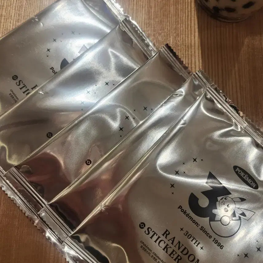 [SOLD OUT] 포켓몬 포켓몬스터 30주년 로고스티커 미개봉