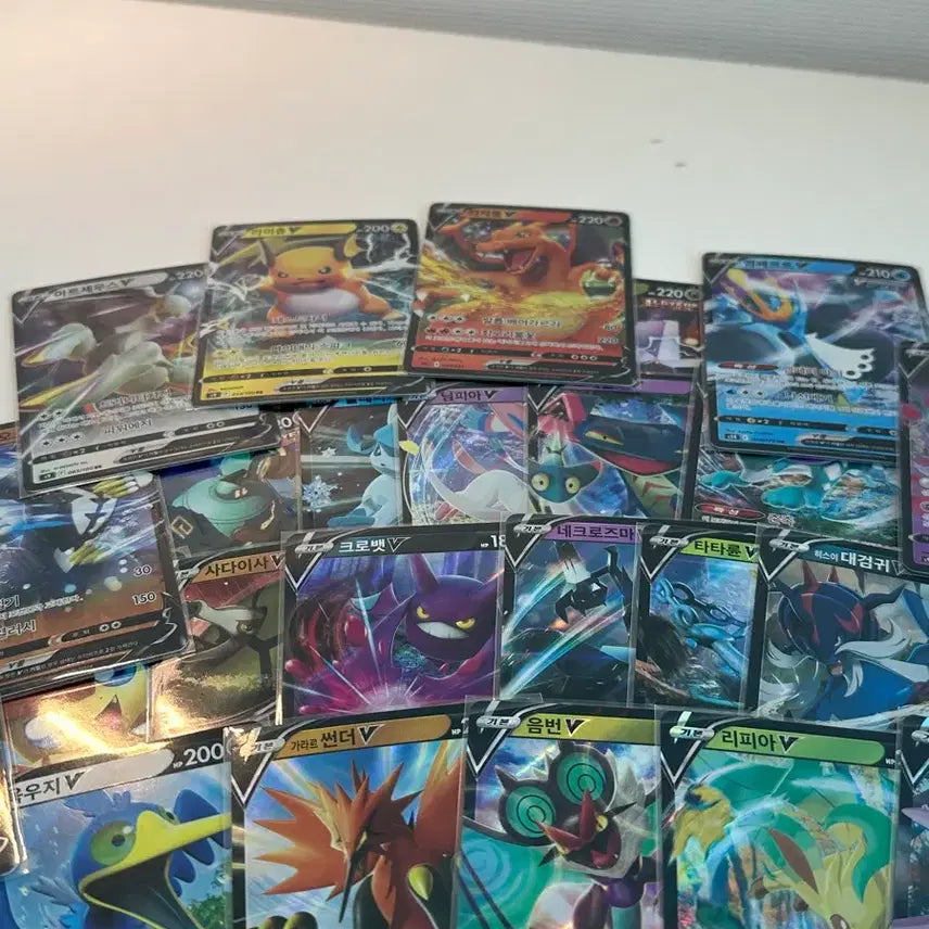 [BUNJANG] Random Photocard 10-Piece Set / v카드 10장 (랜덤)