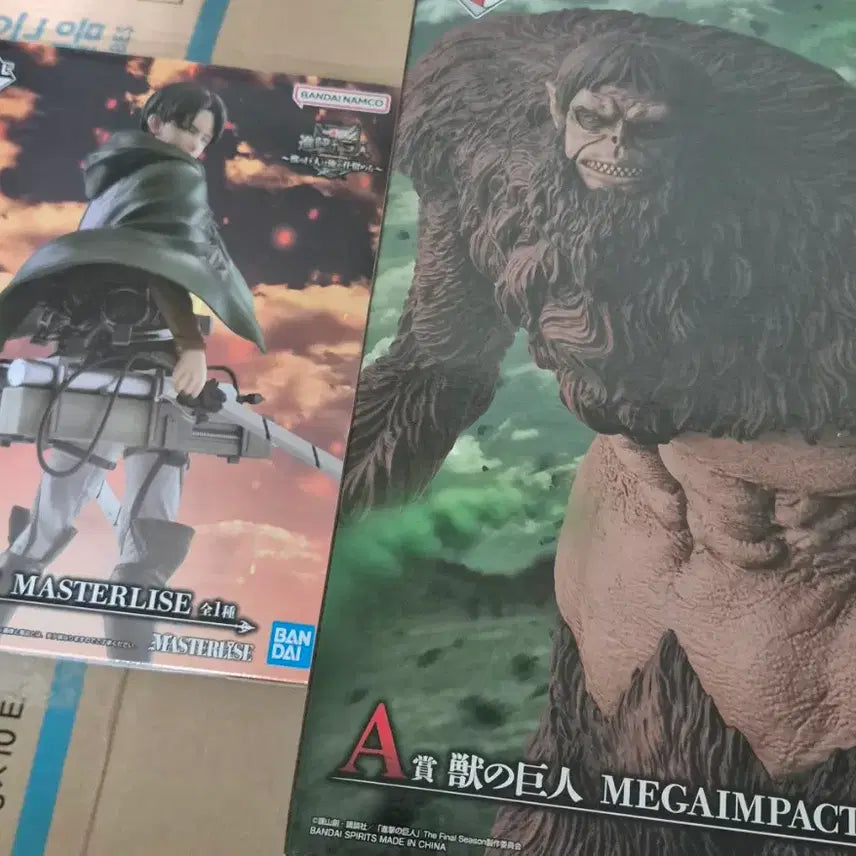 [BUNJANG] Attack on Titan Ichiban Kuji Beast Titan &amp; Levi Figure Set / 택포)짐승 거인 A상 리바이 B상 일괄 진격의거인 제일복권