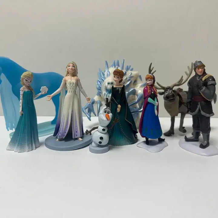 [BUNJANG] Disney Frozen Deluxe Figure Set (9 Pieces) / 디즈니 겨울왕국 피규어 세트